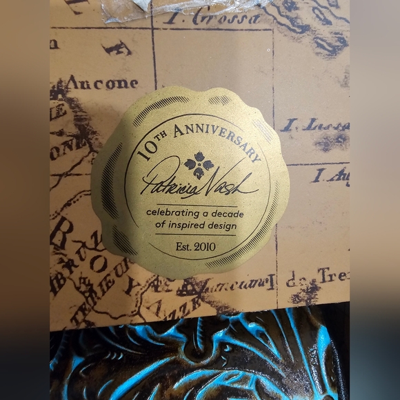 Gift Set - Picture 5 of 5